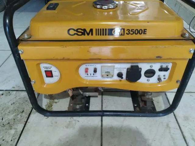 Vendo esse gerador e essa roçadeira