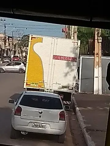 Caminhão de frete: