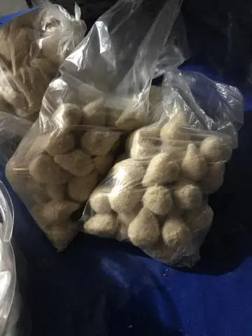 Salgados em promoção 15 reais o cento cru
