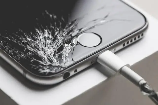 Troco modulo de iphones