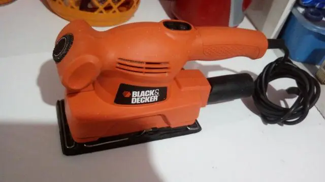 Lixadeira vibratoria