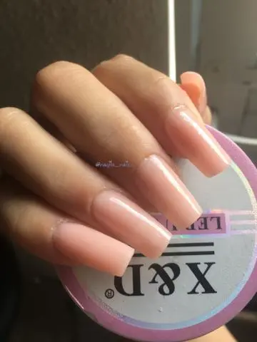 Alongamento de unhas
