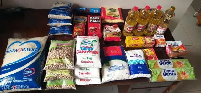 Cesta Básica recebida da empresa CBA. R$ 80, 00