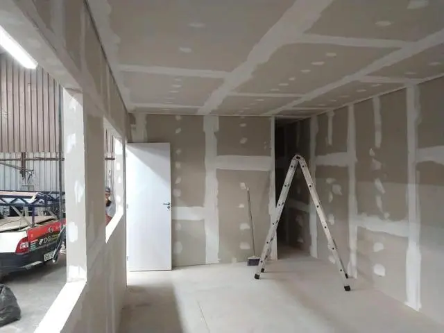 Divisórias de Eucatex e Drywall