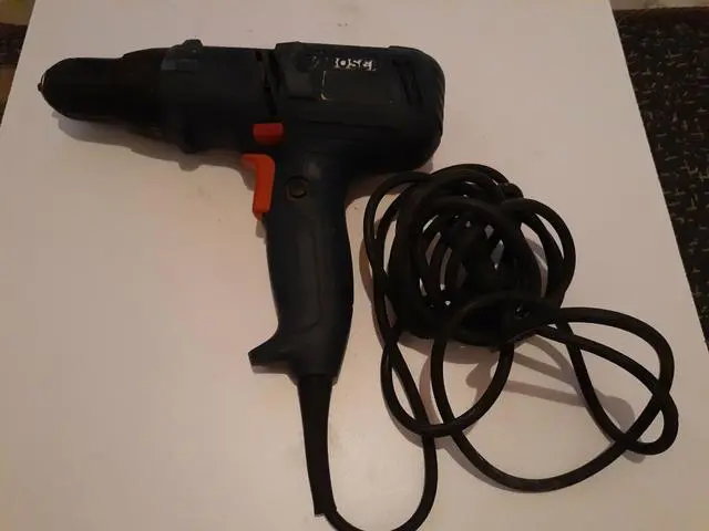 Parafusadeira bosch 170, 00 pra vender logo