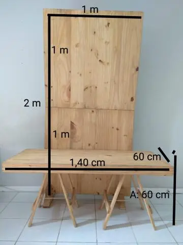 Mesa e painel dobrável R$ 500, 00