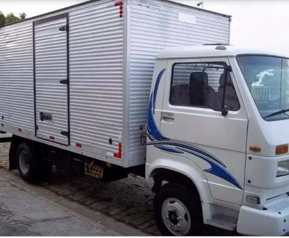 Mudanças e fretes Rochas