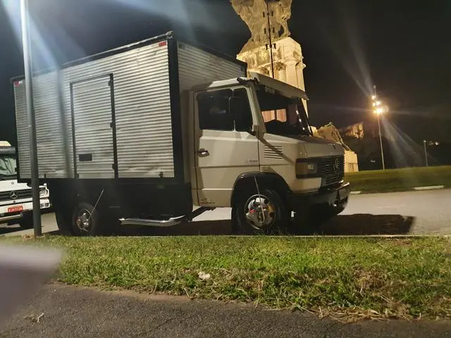 Carretos e fretes