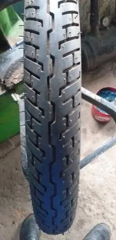 Pneus de moto