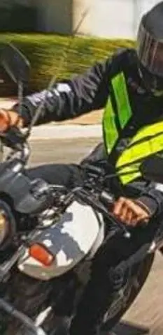 Sou motoboy disponível habilitado!
