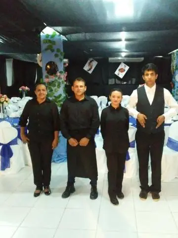 Garçom particular para festas e eventos.