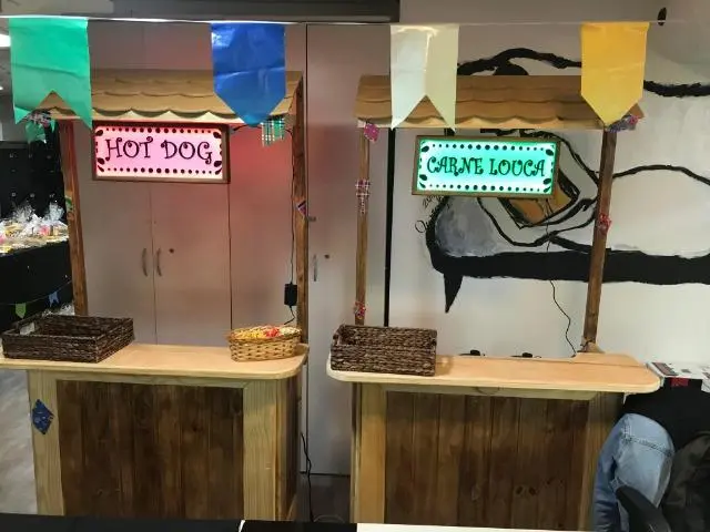 Venda de Barracas De Pipoca, Crepe, Hot Dog, Carne Louca Etc