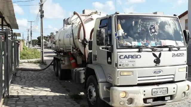 Serviço de limpa fossa e desentupimento em geral