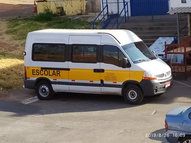 VAN Turismo - Excursões - Férias - Frete - Translado
