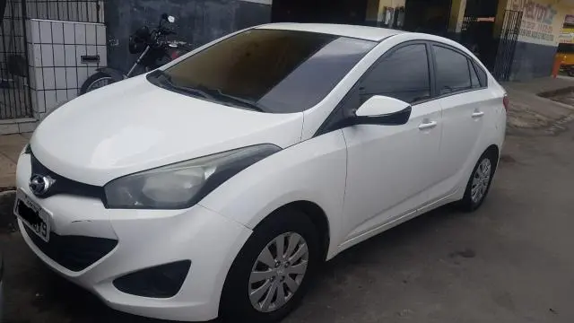 Alugo hb20 sedan 2015 automático