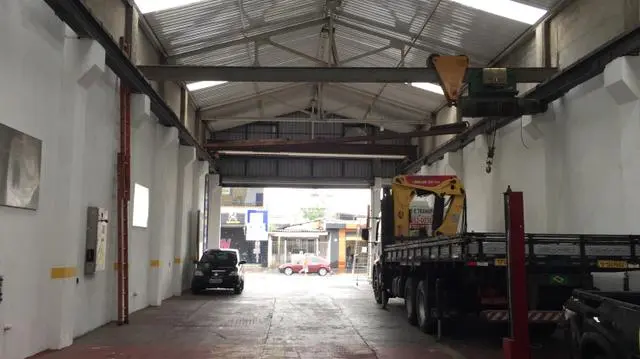Serviços com caminhão Munck