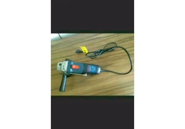 Lixadeira Bosch 720w Nova