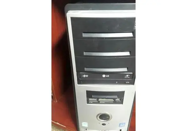 Cpu com dois munitor