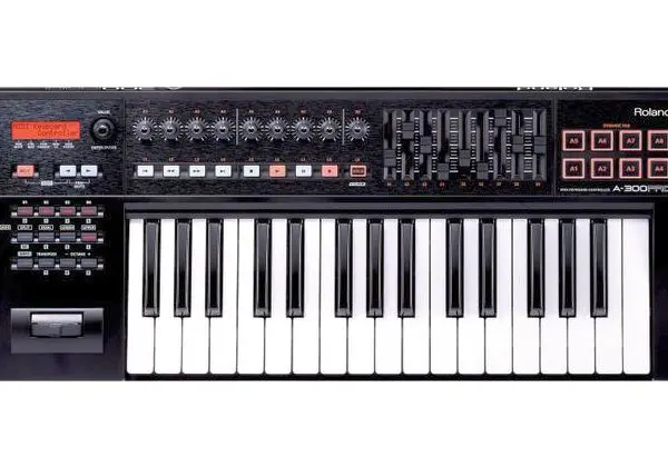 Controlador Cakewalk by Roland a300-Pró
