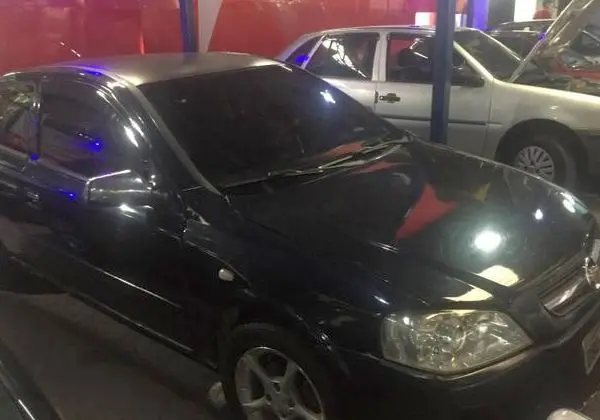 Astra GL 1.8 / Oferta / Financio sem entrada - 2000