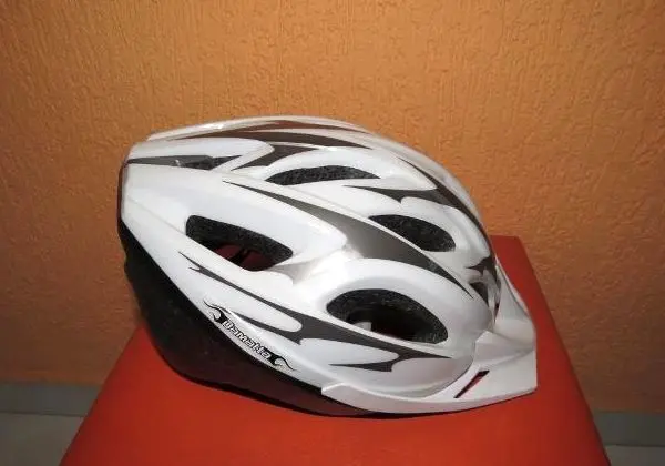 Capacete marca Da Matta - Modelo RF5-Y-2 Novo