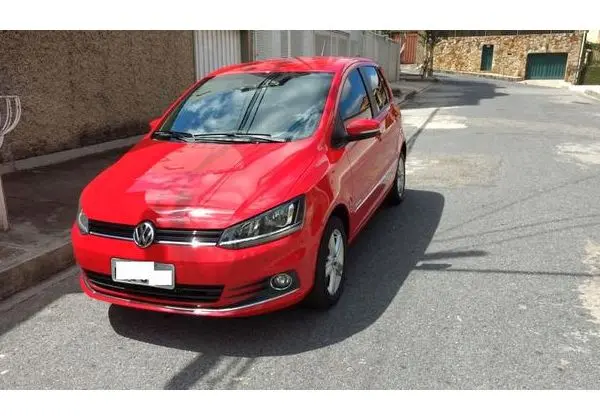 Fox Highline 1.6. Modelo Novo 120cv. Única Dona. Carro na Garantia - 2015