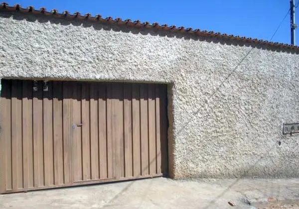Ótima casa toda independente 2 quartos