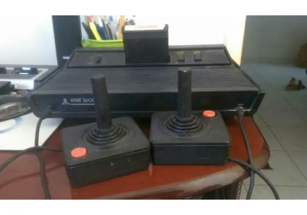 Vídeo Game Atari 2600 - Leia o Anúncio