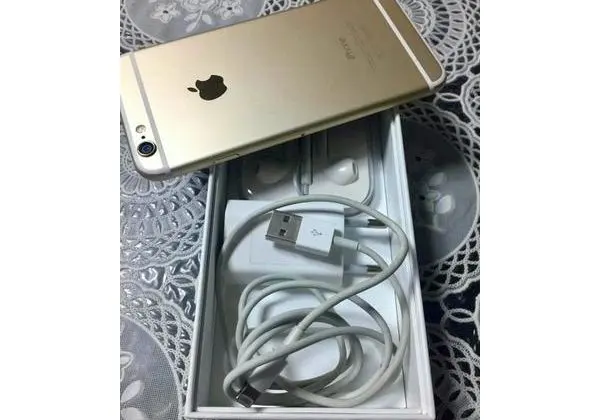 IPhone 6 dourado