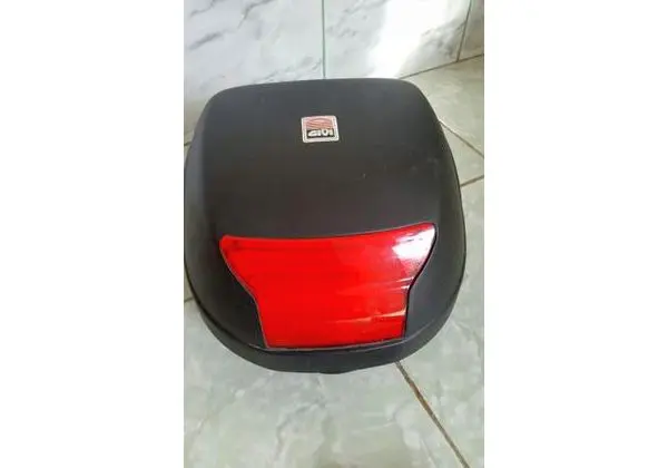 Baú give com suporte da 150