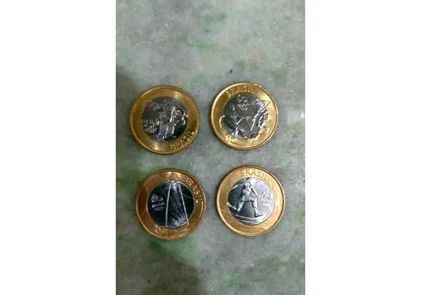 Vendo moeda das olimpíada e uma do banco central do brasil