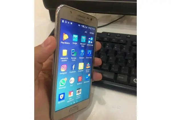 GALAXY J5 dourado/ CONSERVADO