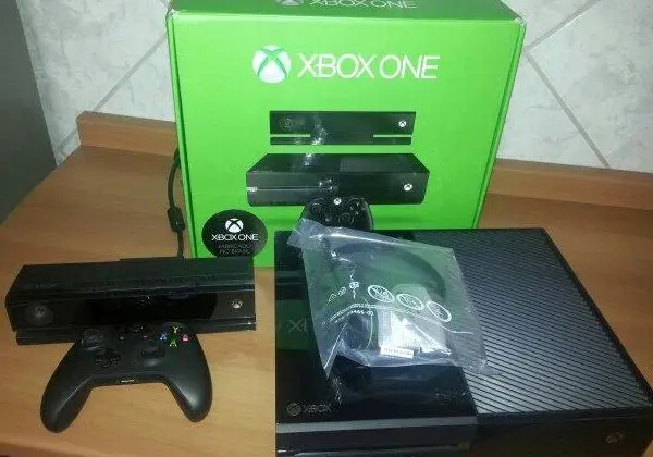 Vd ou tc por pc geme xbox one completo com um controle fone kinet caixa e manual