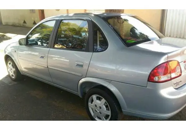 Vendo Corsa Classic 1.0 - 2011