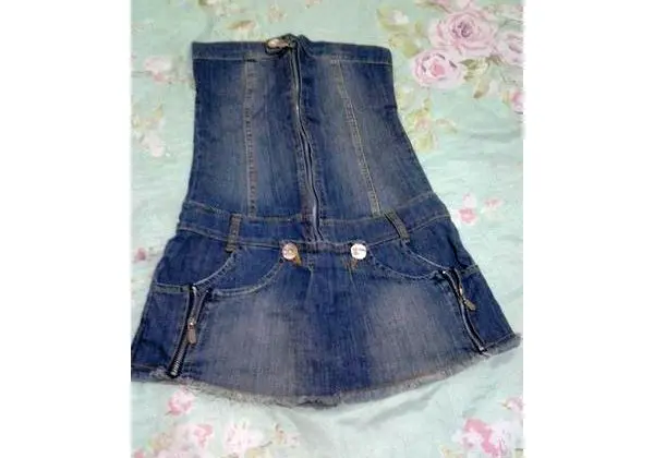 Macacão jeans curto