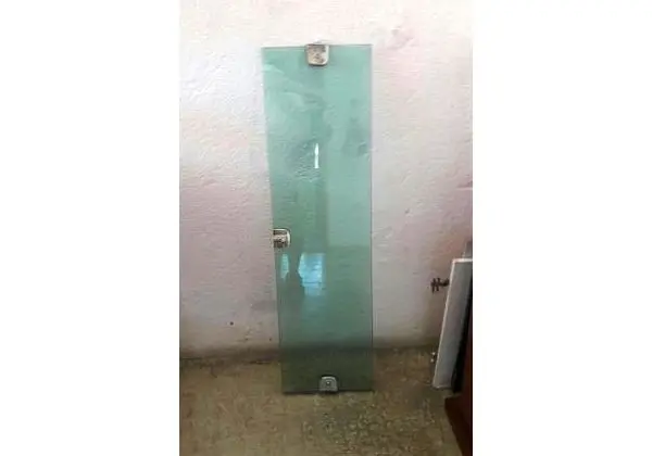 2 janelas de blidex de 143 × 29