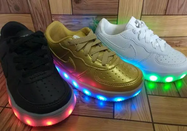 Tenis Nike Led