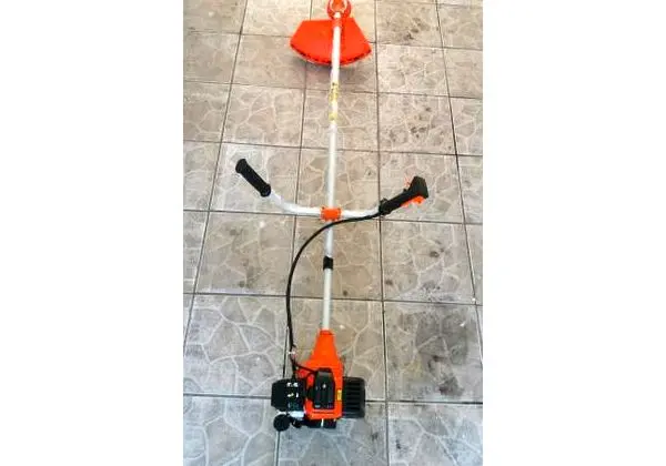 Roçadeira / Cortador De Grama A Gasolina - Profissional 2HP Nova