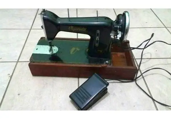 Máquina de costura