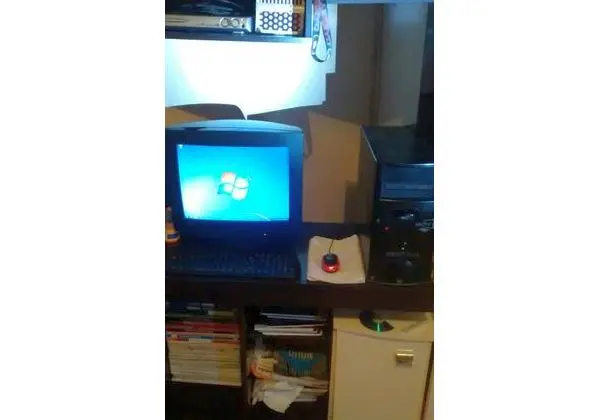 Vendo ou Catiro. PC Positivo