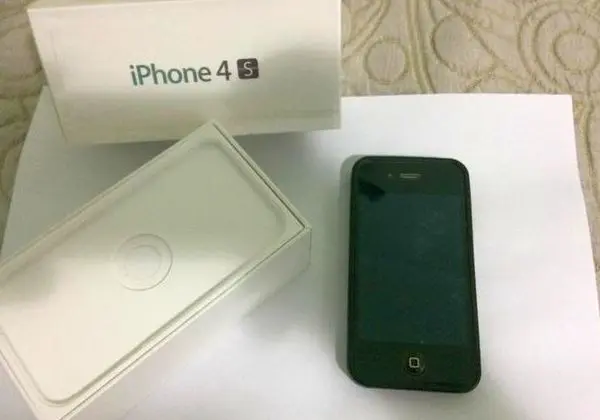 Iphone 4, perfeito estado e sem nenhum arranhão
