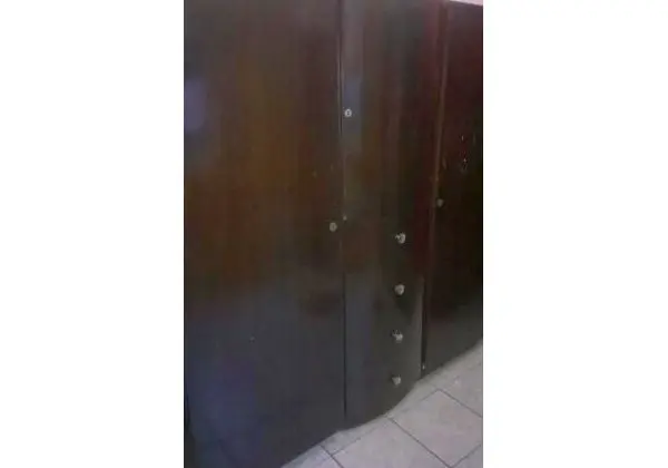 Armário de quarto rústico