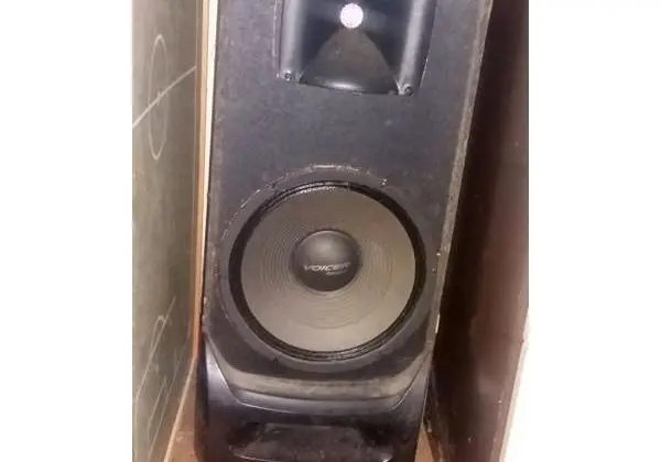 Caixa de som RS 220