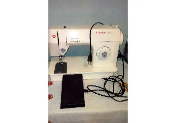 Máquina de costura