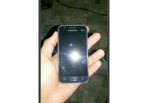 J1 mini preto