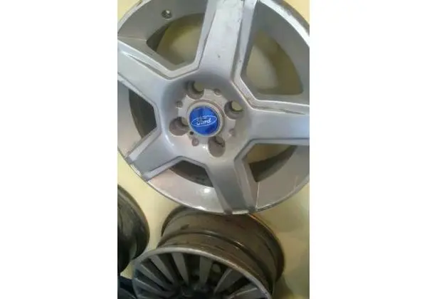 Rodas da EcoSport aro 15 originais
