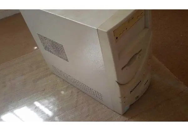 Gabinete branco atx com fonte