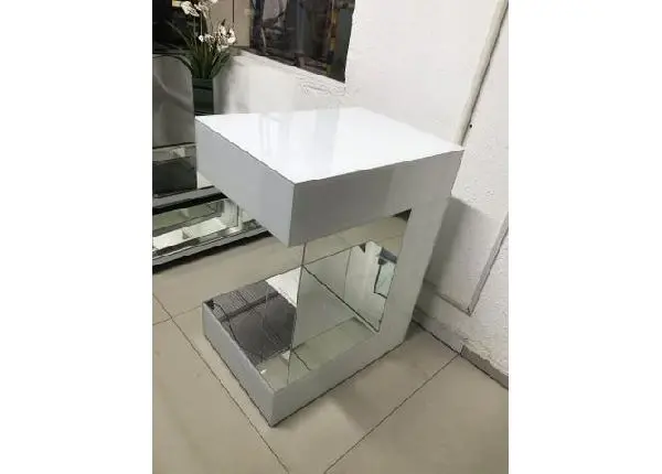 Mesa lateral decorativa
