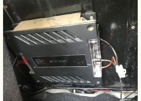 Subwoofer UXP 500 + Módulo Banda Ice 800.1