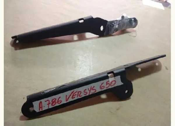 Suporte em aço para bau/ Kawasaki Versys 650